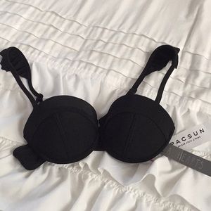 NEW W/ TAGS LA Hearts bikini top